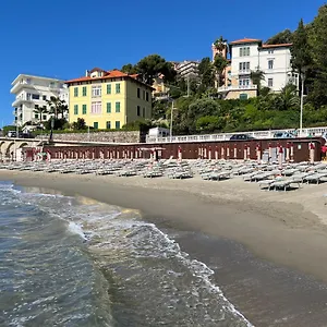  Appartamento Vicino Al Mare Soleggiato In Centro Ad